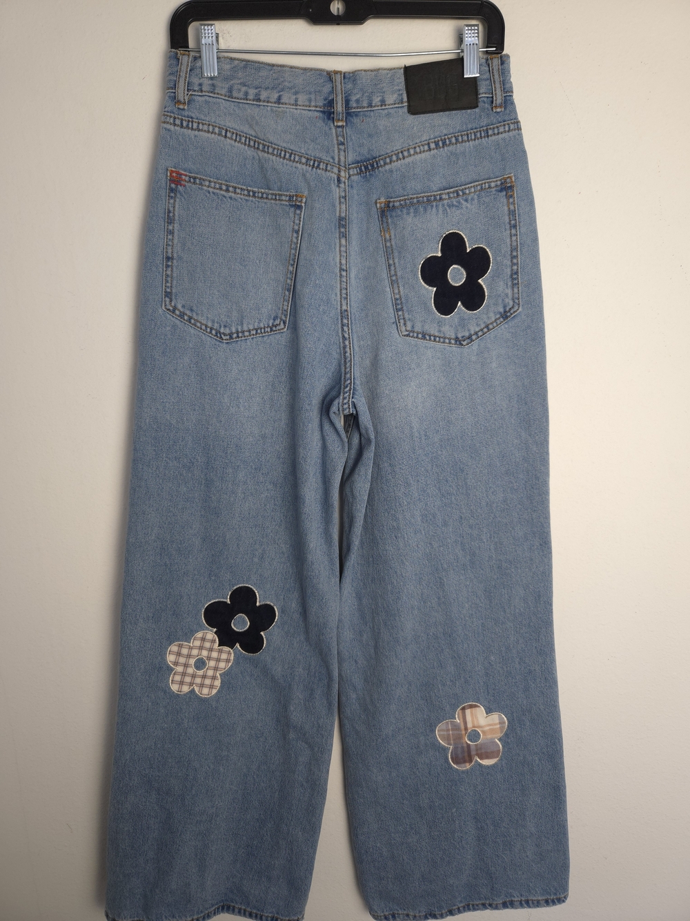 Urban Outfitters BDG Skater Baggy Daisy Patch Jeans Distressed Ripped Y2K 28 - Picture 6 of 10